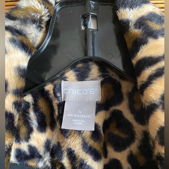 Chico’s Animal Print Faux Fur Jacket.  US 20 - Picture 3 of 4